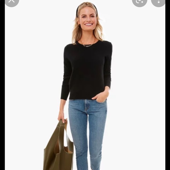 White + Warren Sweaters - Tuckernuck black cashmere classic crewneck sweater black EUC